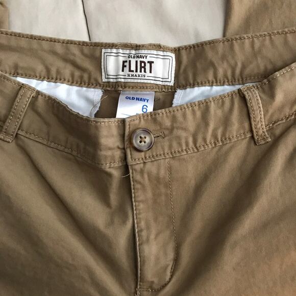 Ladies Old Navy Khakis - Picture 4 of 7